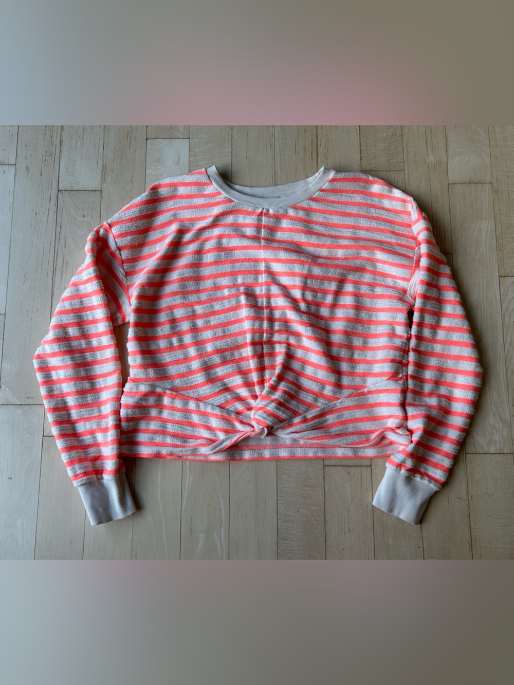 Evereve Women’s Noah Stripe Sweatshirt Neon Coral/Cream Oversized Size Medium - Picture 6 of 15